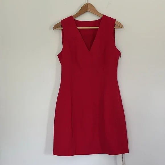 NWT Commense Red V-Neck Sleeveless Short Mini Sheath Dress - Picture 6 of 12